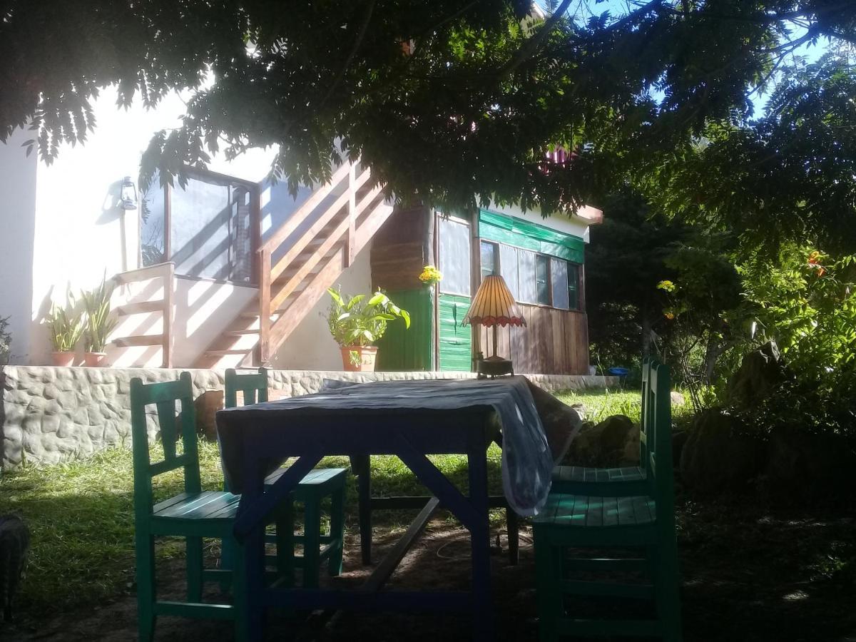 Auberge de jeunesse Los Aventureros à Samaipata Extérieur photo